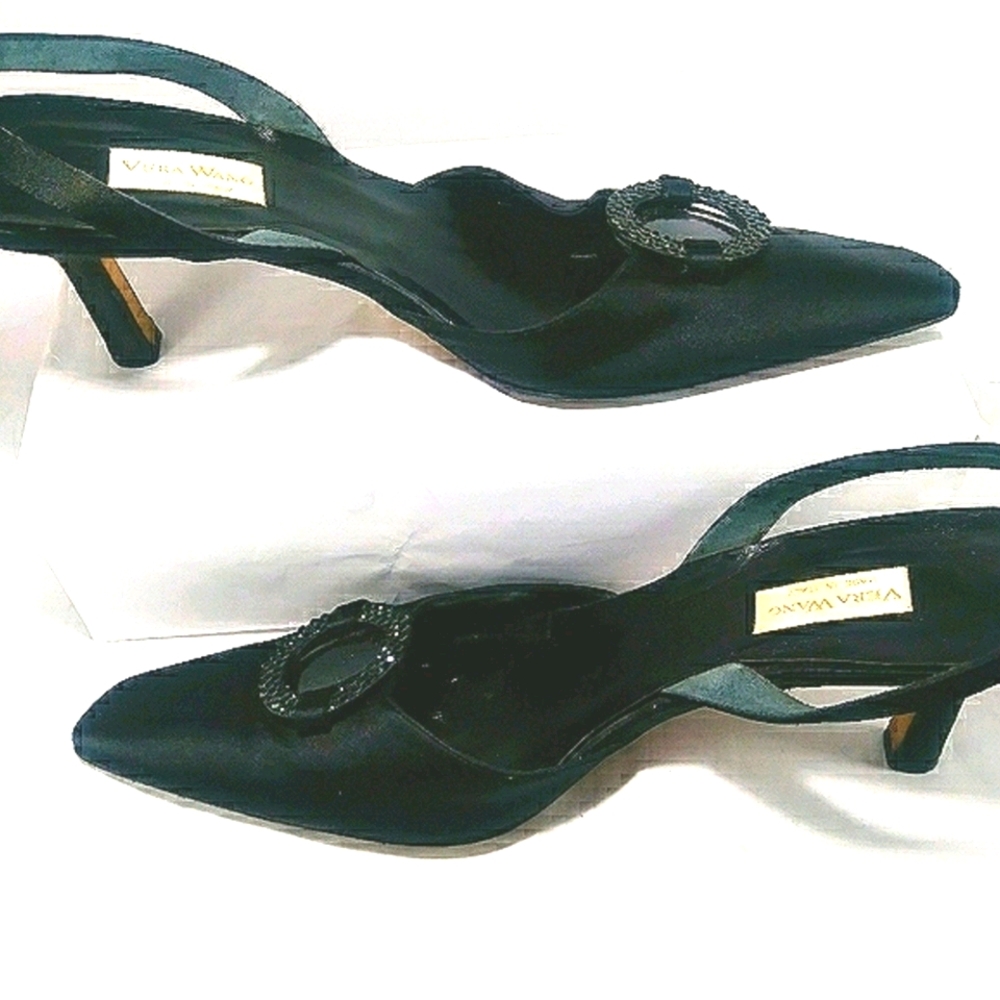 Vera wang sling back suede shoes